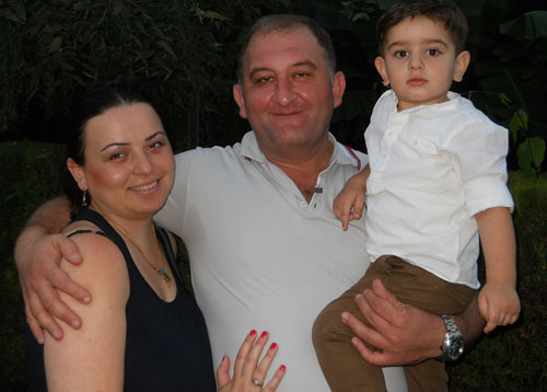 რას განიცდის და რატომ კანკალებს ვასო ბახტაძე Rating